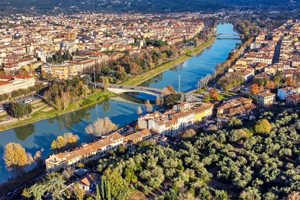 Il Comune di Firenze risponde a FdI: 'Ponte San Niccolò resta aperto, i lavori non bloccano il traffico'